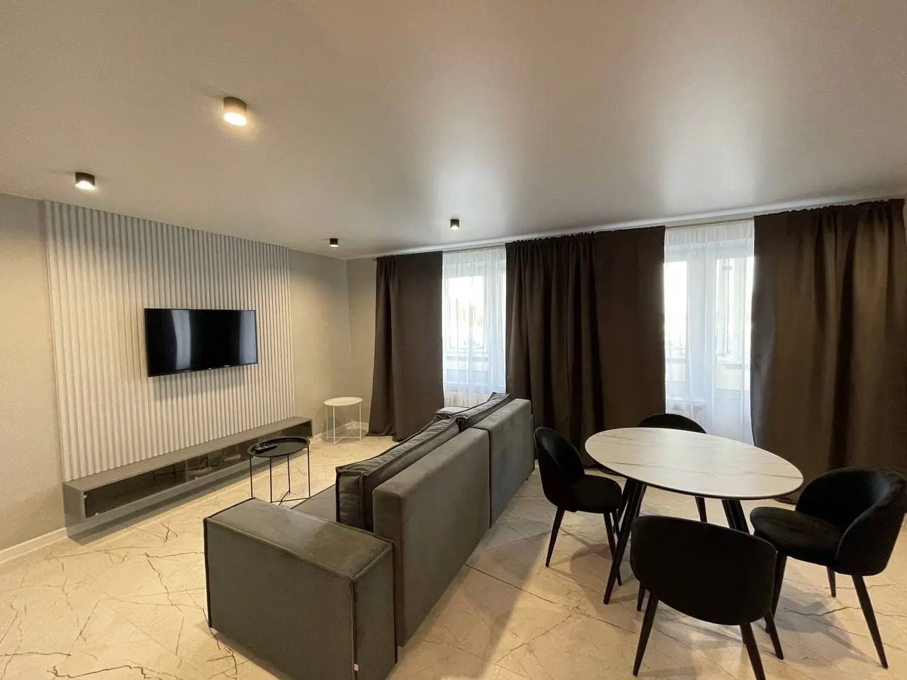 One-bedroom apartment for daily rent in Zhlobin, K. Marx Street 4