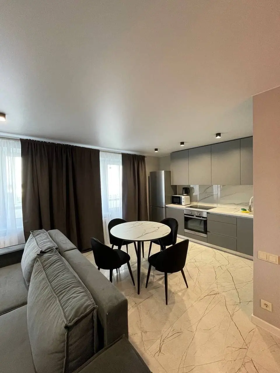 Interior of apartment for daily rent, Zhlobin, K. Marx Street 4