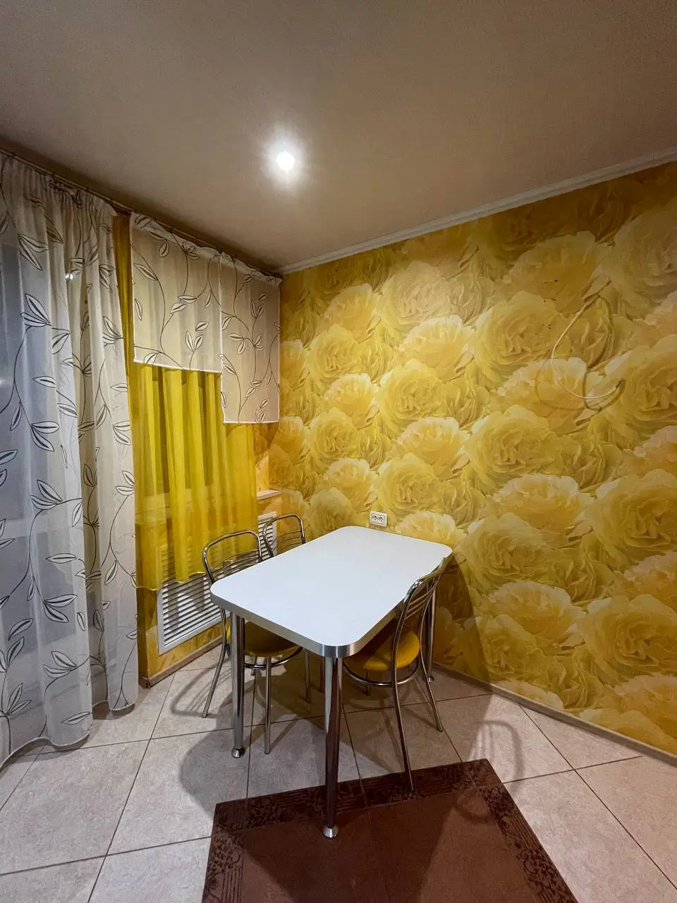 View of apartment for daily rent, Zhlobin, mkd Lebedyovka - Yug 38 — photo 3