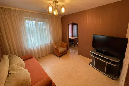 Two-bedroom apartment for daily rent in Novopolotsk, Molodyozhnaya str. 11