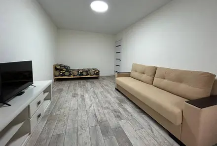 Two-bedroom apartment for daily rent in Rechitsa, Snezhkova st. 22