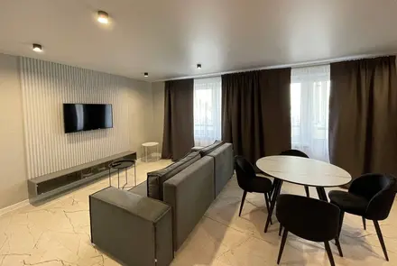 One-bedroom apartment for daily rent in Zhlobin, K. Marx Street 4